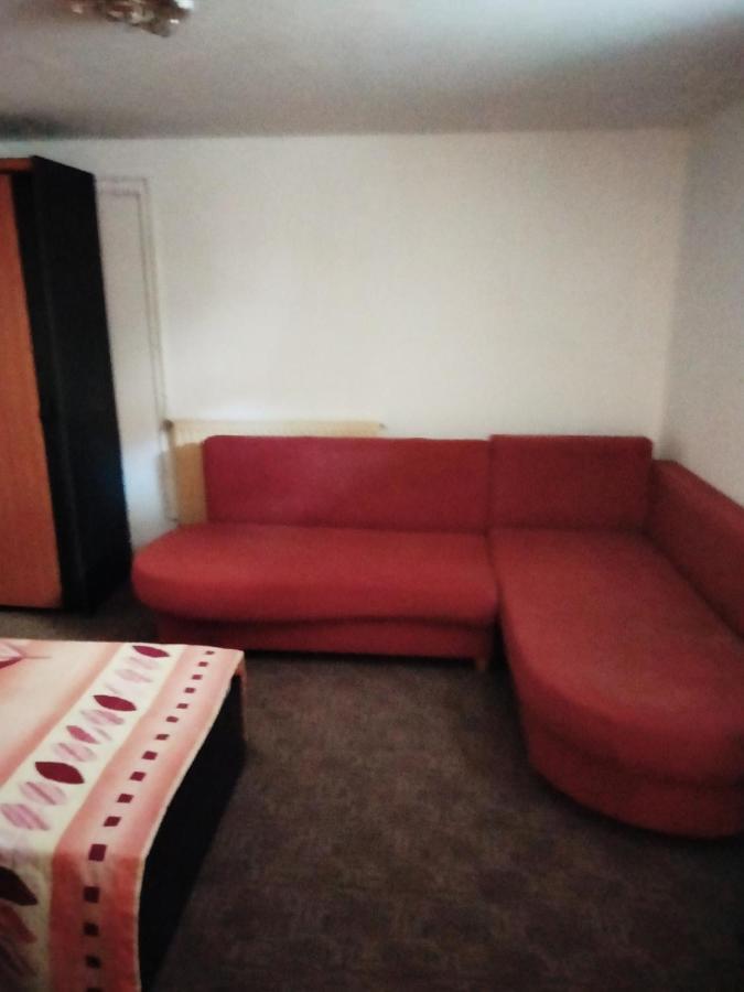 Camera Cu Baie Tina Timişoara Exterior foto