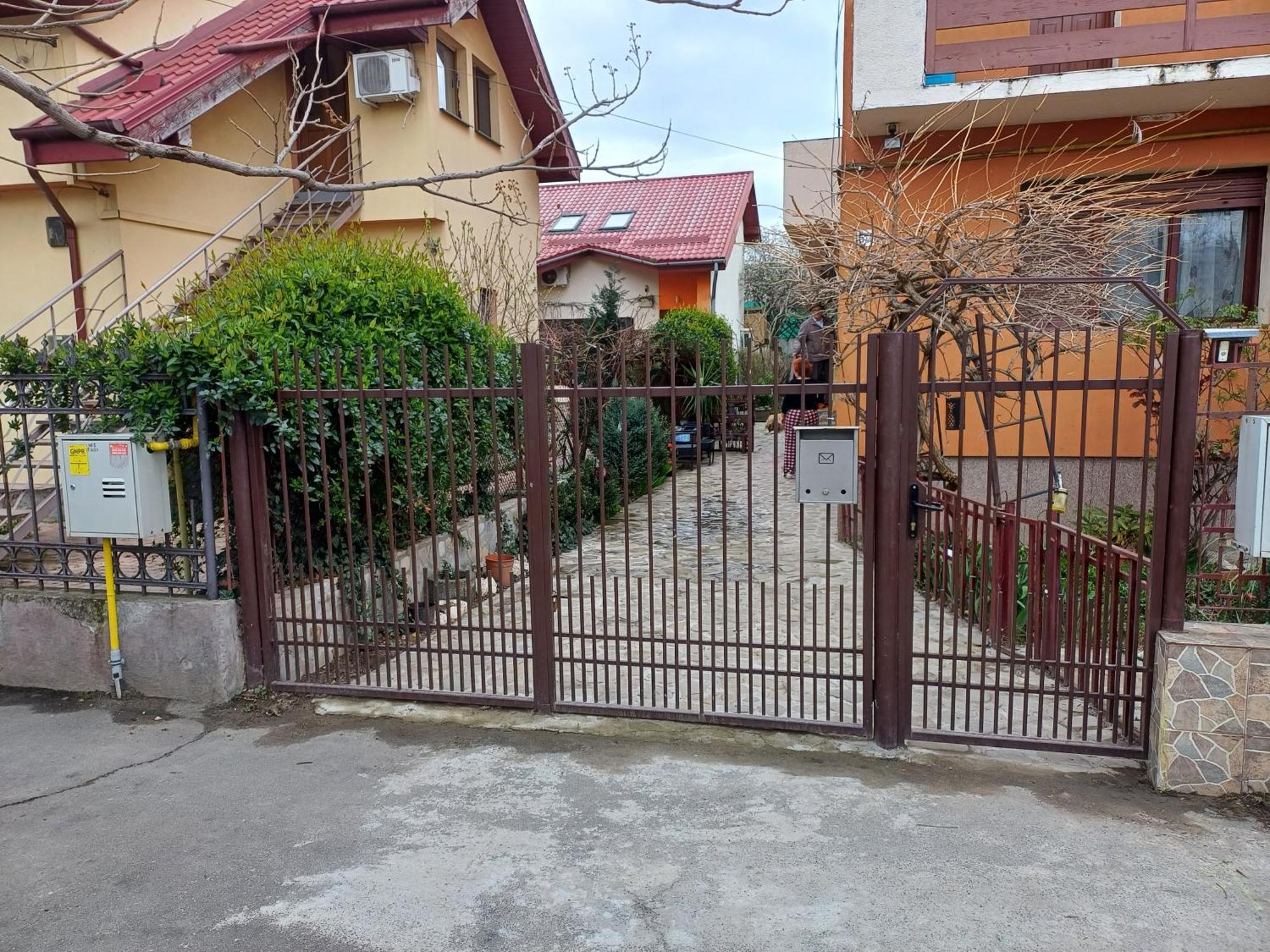 Camera Cu Baie Tina Timişoara Exterior foto